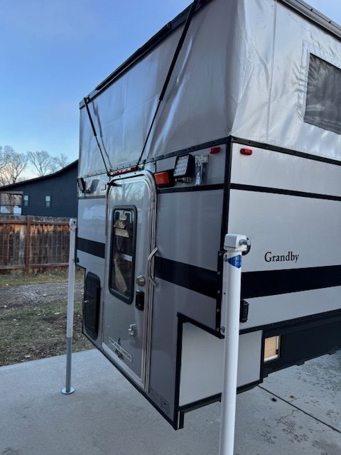 Camper For Sale Grandby Front Dinette Thema Unit 301