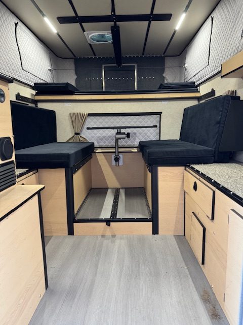 Camper For Sale Unit 301 Grandby Front Dinette Thema