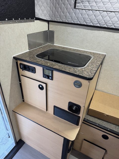 Camper For Sale Grandby Front Dinette Thema Unit 301